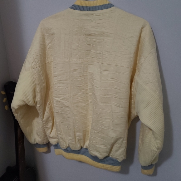 Vintage Bomber Jacket - Picture 8 of 8